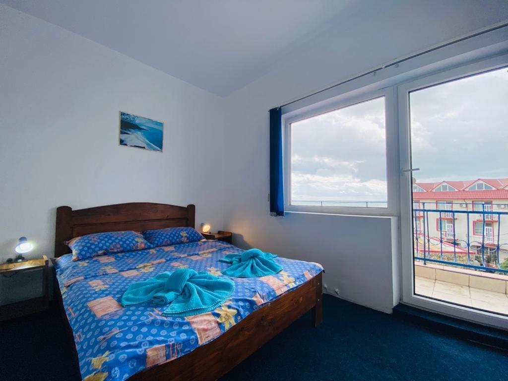 Pierre La Tarmul Marii -Primim Vouchere Vacanta Hostel คอสติเนช ภายนอก รูปภาพ